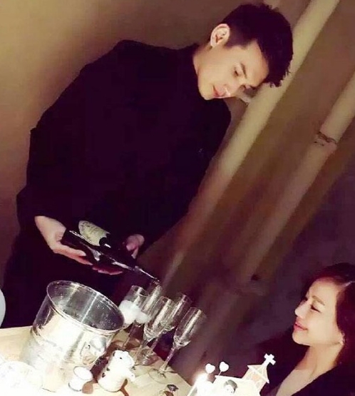 带你看看陈松伶住的豪宅夫妻在家都是逗比生活中很欢乐