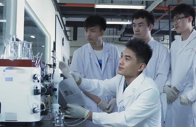 失业率很高的3个专业，985毕业也不好就业，高分考生要慎重休闲区蓝鸢梦想 - Www.slyday.coM