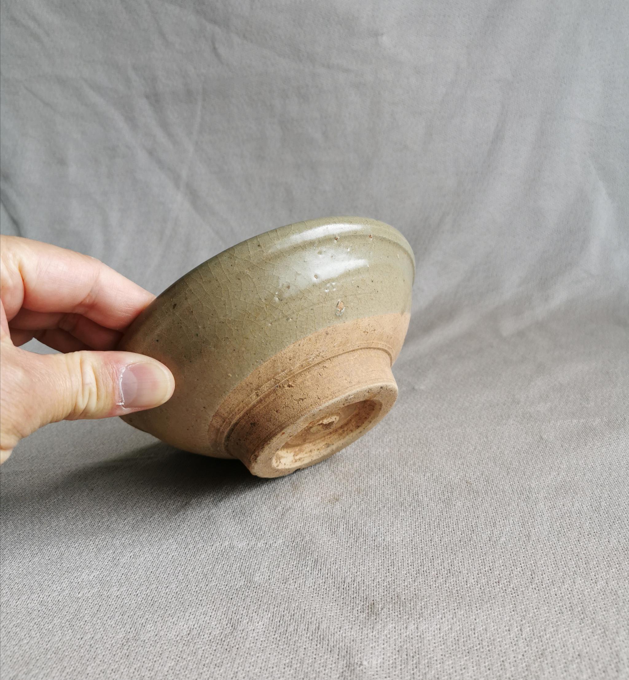 元代黄釉青瓷碗