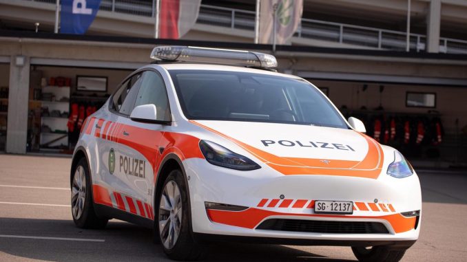 瑞士圣加仑警察局的特斯拉modely警车已经到货