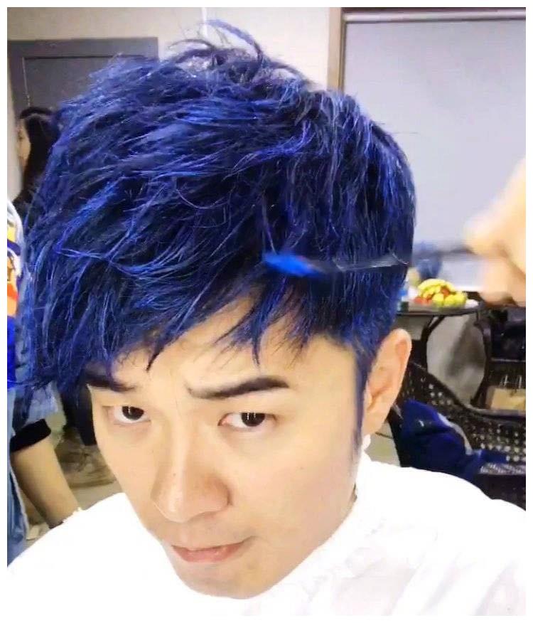 关晓彤直言爱了爱了