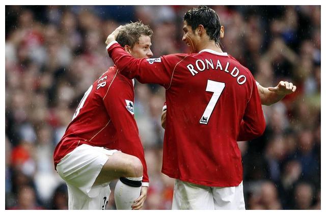 C罗即将迎来回归首秀：对阵纽卡斯尔，C罗能否收获进球？休闲区蓝鸢梦想 - Www.slyday.coM