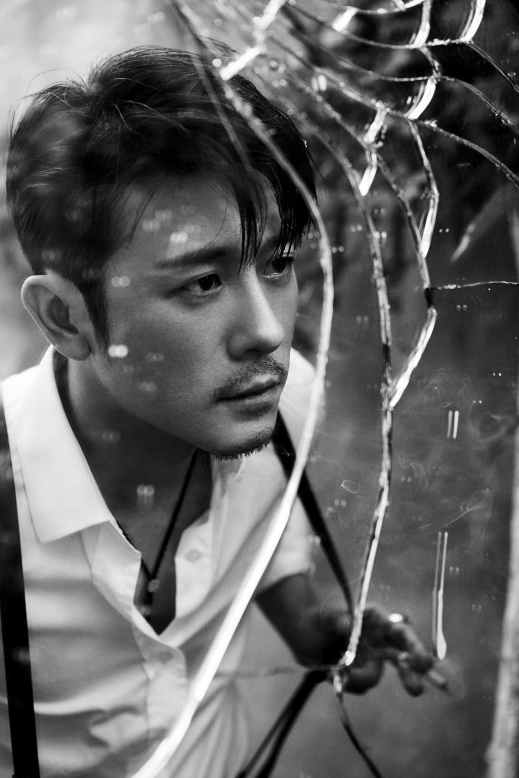 饰演路晋的林雨申,过往塑造的角色或痞帅,或侠骨柔情,风格多变每次都