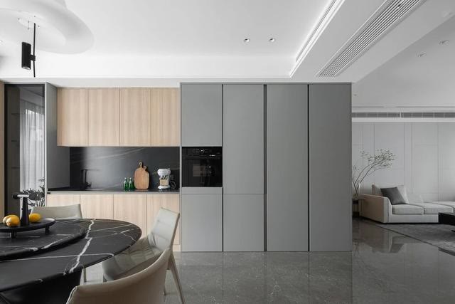 她家客厅太好看了，一进门就被美到，喜欢这样简单不花哨的装修休闲区蓝鸢梦想 - Www.slyday.coM