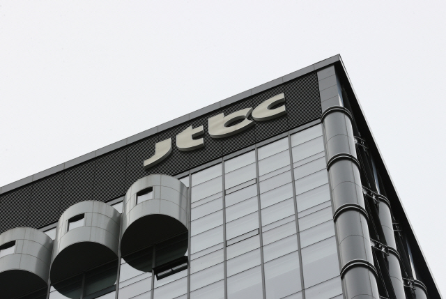 韩国jtbc电视台宣布员工确诊新冠病毒肺炎为医院误报