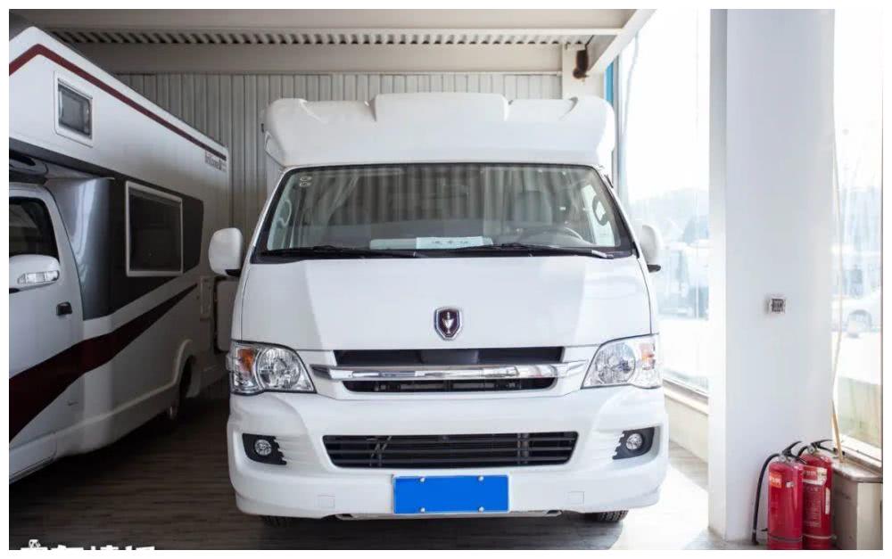 包牌价18万的金杯大海狮房车,3张床能住4口人汽油动力,真心实惠