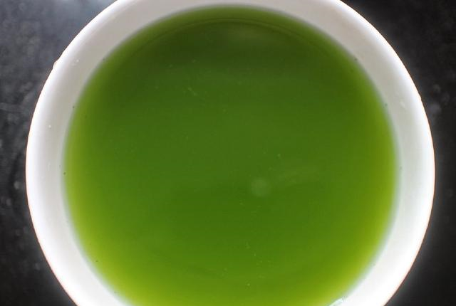 这样高颜值的彩色凉皮你见过吗？好吃又好看，制作过程老简单了休闲区蓝鸢梦想 - Www.slyday.coM