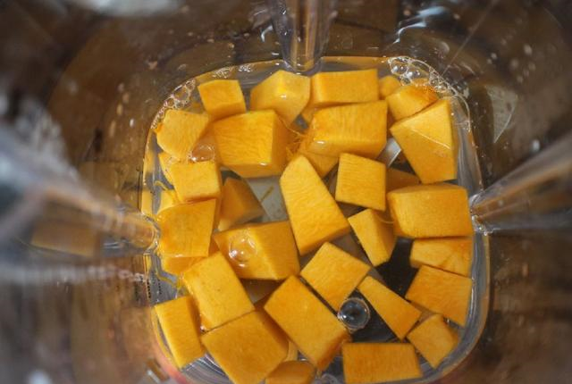 这样高颜值的彩色凉皮你见过吗？好吃又好看，制作过程老简单了休闲区蓝鸢梦想 - Www.slyday.coM