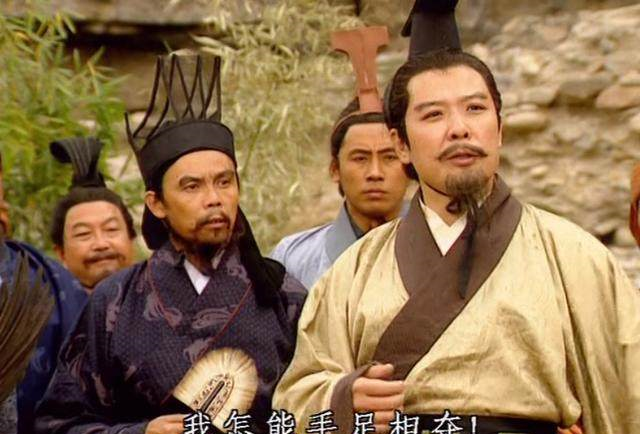 刘备在汝南失利后,投奔荆州刘表,刘表听了妻子蔡夫人的话,担心刘备