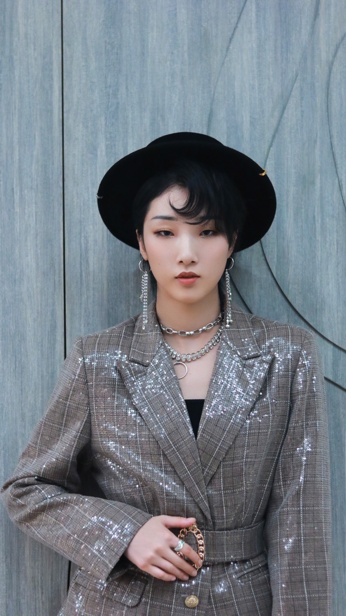 yamy郭颖出席亚洲音乐盛典 荣获年度最具突破女歌手奖