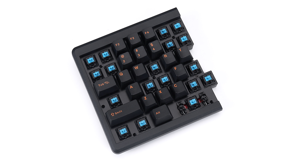 机械键盘怎么拆解图解 eb1a-280fd4a864977d8a32e37f3d21b1b2b2.jpg