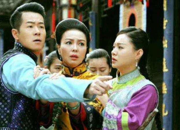 同时迷倒8位民国才子,徐志摩为她捧过痰盂,晚年却被人剃了头