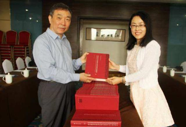 民国才子移情别恋,妻子大闹联合国:伤敌一千,自损八百|民国|蒋廷黻|唐