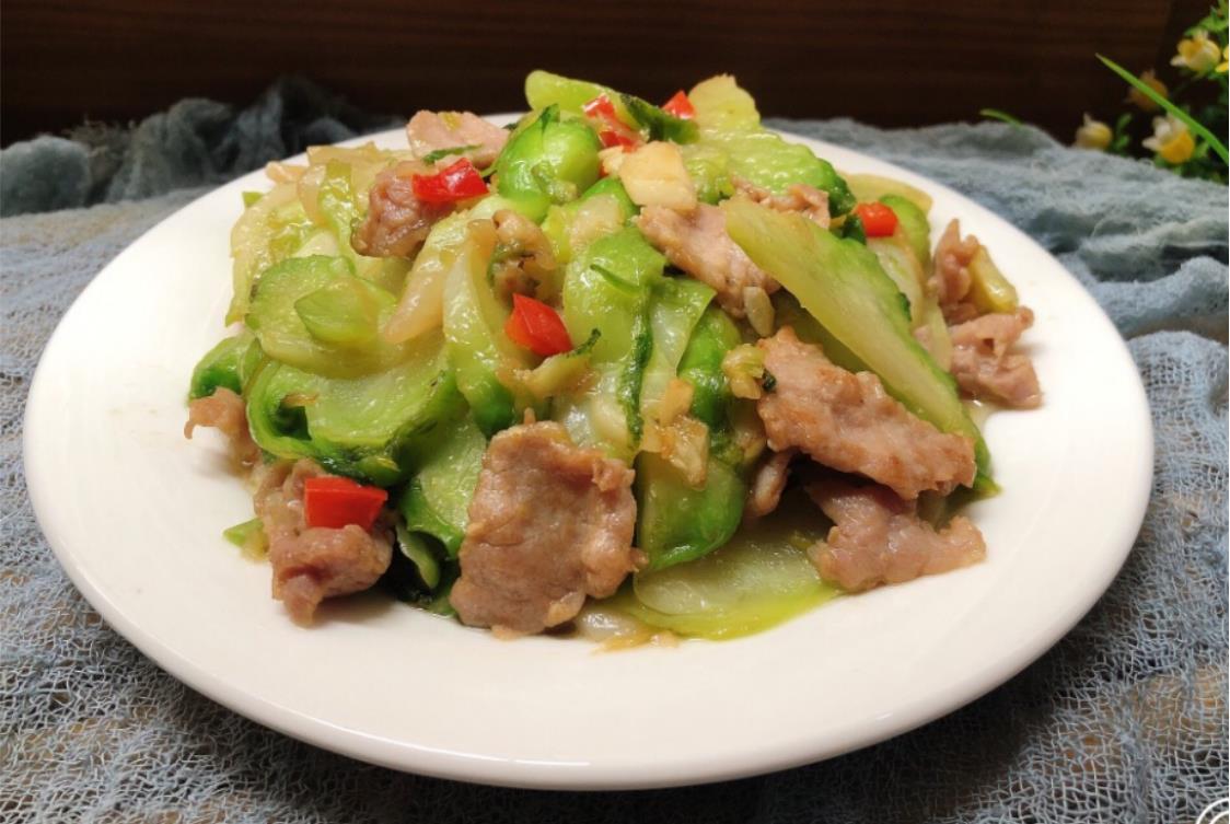 这菜湖北人经常吃广东人没见过好吃还不贵现在吃正合适