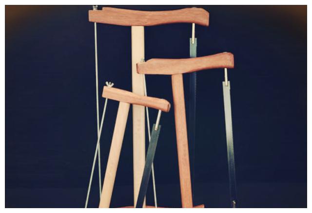 鲁班发明锯子时还没有钢,那他是用的什么材料做的锯条?__财经头条