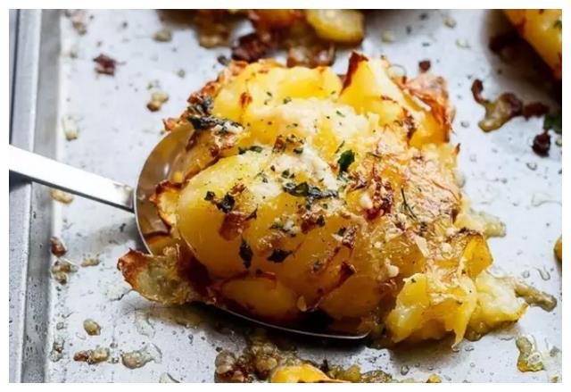 大叔家的芝士脆皮土豆,香脆味美,简单易学!