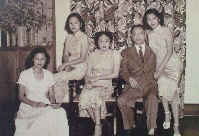 此人是财政部长，因一事惹恼了军委主席，被对方当众打了三耳光休闲区蓝鸢梦想 - Www.slyday.coM