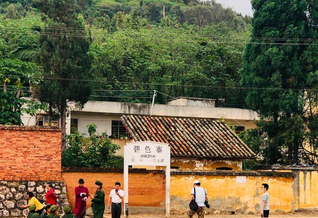 最文艺老火车站,是电影《芳华》取景地,游客不多,值得推荐|碧色寨