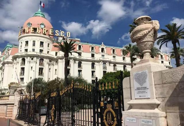 这座城市老人比年轻人多，物价低生活节奏慢，还有全球最美的大海休闲区蓝鸢梦想 - Www.slyday.coM