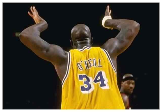 生涯28596分,罚丢5317球,一个三分!就奥尼尔这投篮姿势,不冤