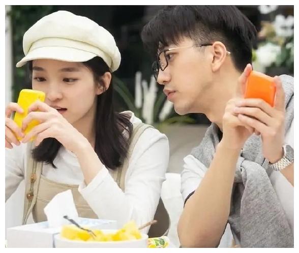 《心动的信号》收官,姚沐希和彭措牵手成功,这两人却独徘徊