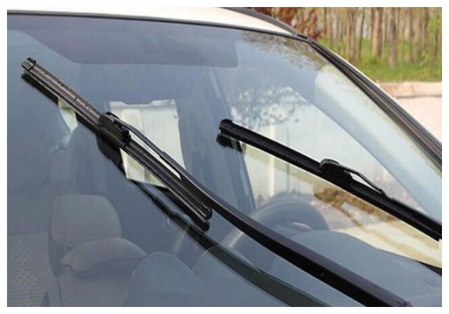 雨刮器的四个功能要还不知道,白开这么多年车了,教练都连连摇头|雨刮