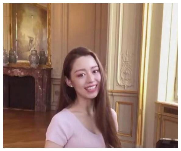 郎朗吉娜<a href=