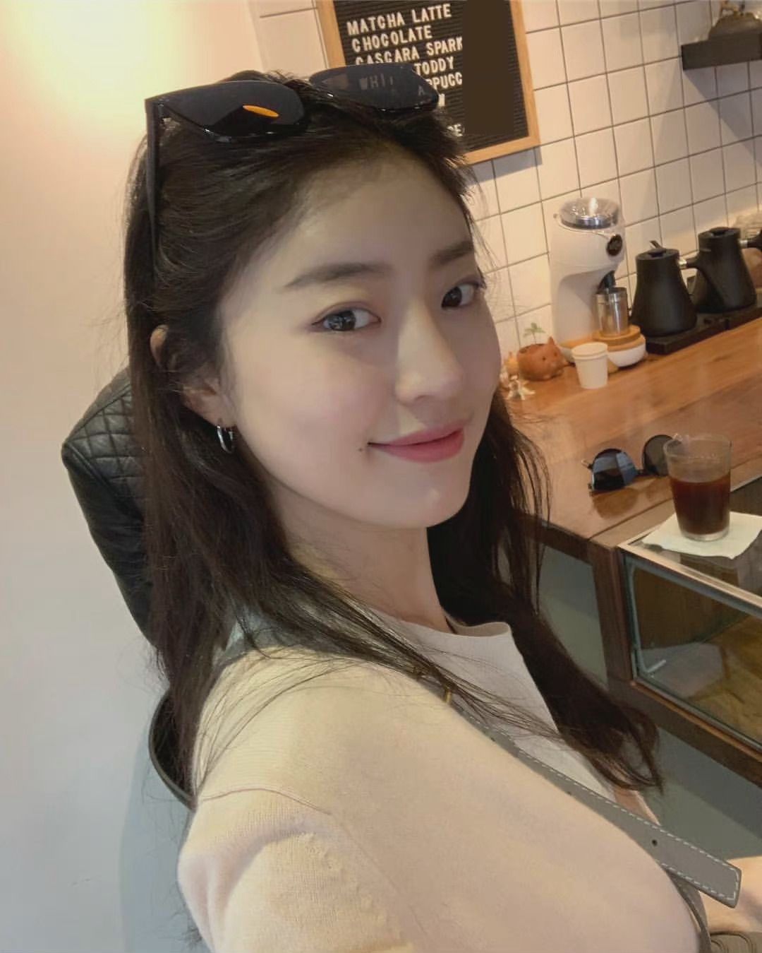 纪凌尘新女友身份曝光，身材高挑系<a href=