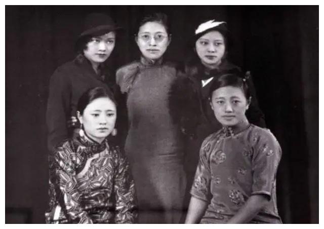 张静江之女张芸英婚姻史拒绝宋子文求婚嫁导演却被抛弃