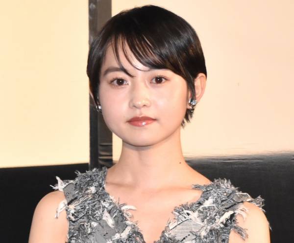 伊藤万理华,首次挑战打斗场面名作古装剧中猛学习