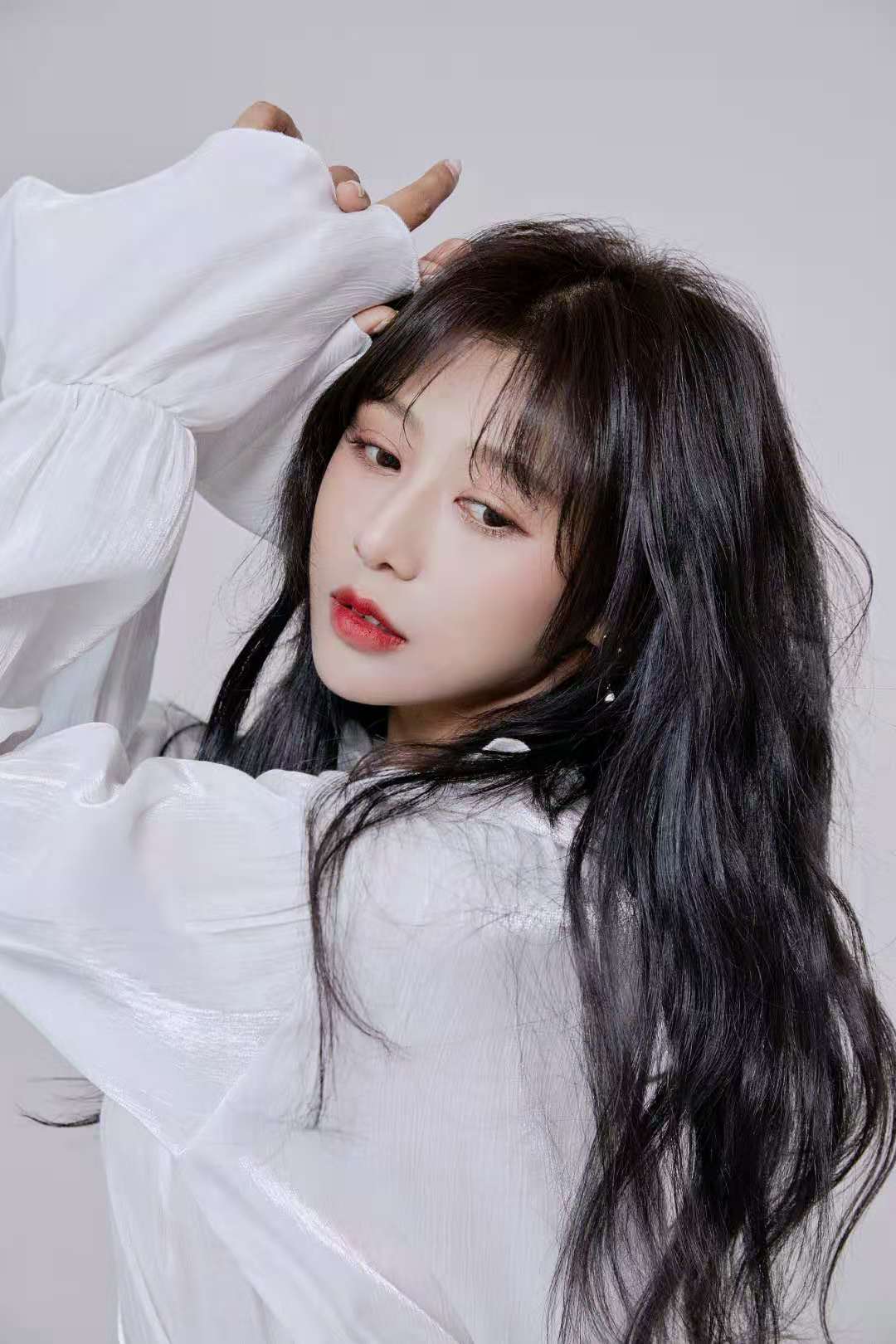 施南写真大片曝光甜美灵动少女感十足