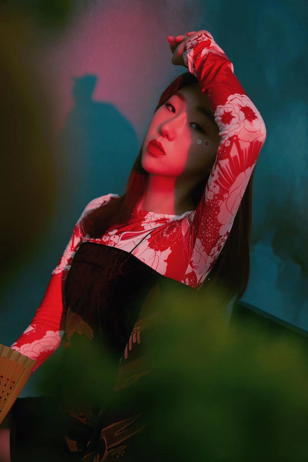 歌手王瑞淇原创跨次元摇滚单曲《荣耀之光》全网惊艳上线