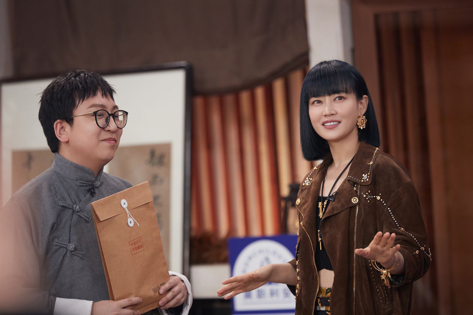 谭卓首综艺巧手神探收官播放量破5亿收视率十连冠