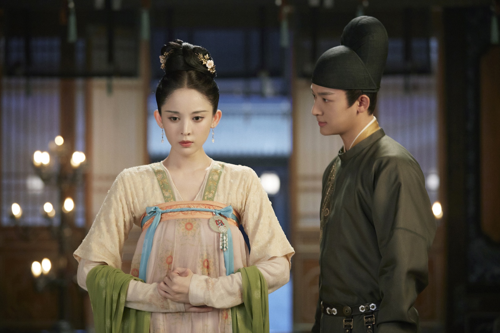 张晚意《风起霓裳》首挑反派 双剧霸屏正邪不设限__财经头条