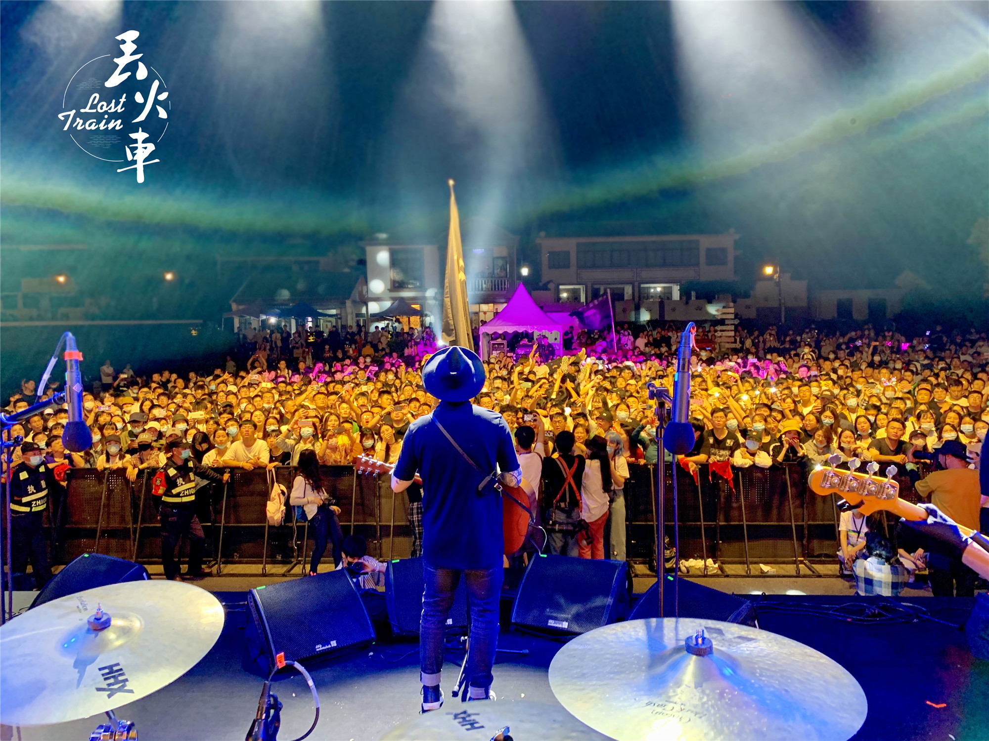 丢火车乐队献唱东海音乐节 好歌连唱嗨爆全场