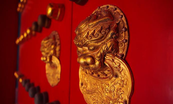 古代大门样式图片，古代大门上的铜钉有什么说法？|门钉|铜钉|样式_新浪新闻