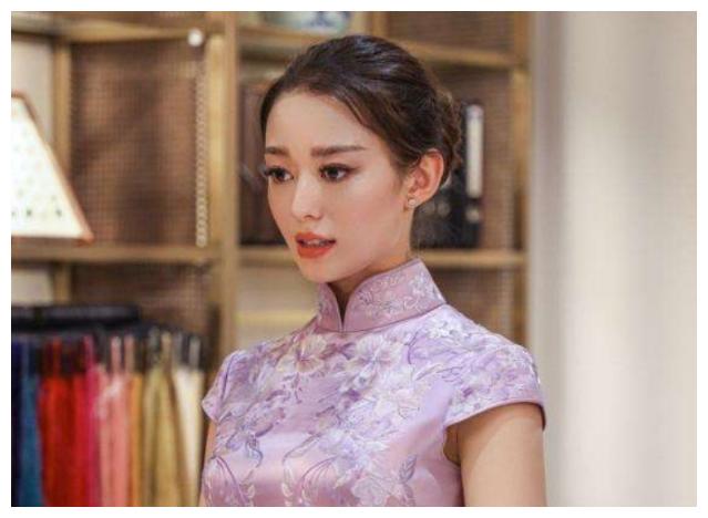 郎朗吉娜<a href=