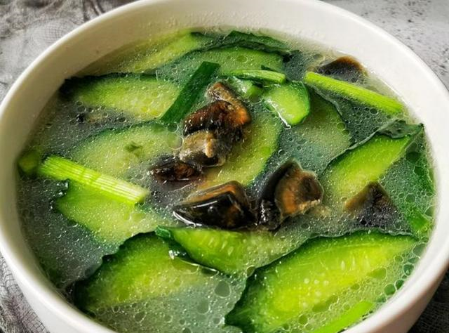 买皮蛋遇见这3种扭头就走10元8个也不要老板从来不吃