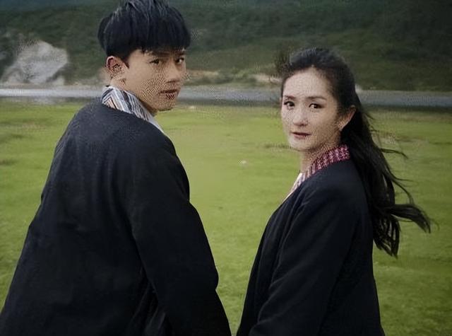 张杰谢娜合体拍广告,仨千金正脸曝光,引起网友热议__财经头条