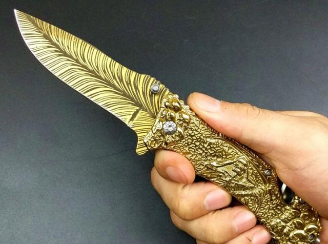 十二星座创意匕首水瓶座是一把梳子射手座是死神之刃