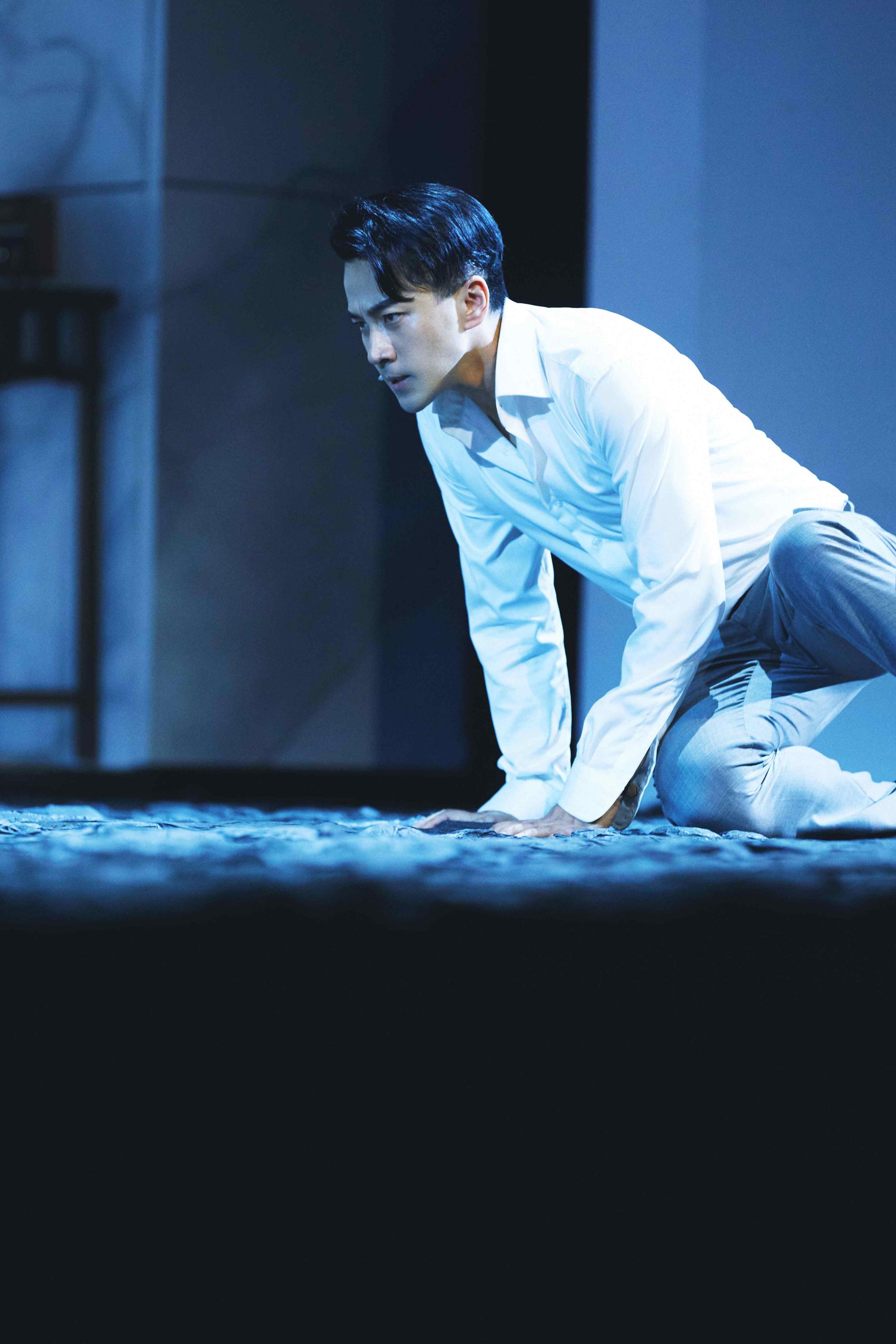 刘恺威话剧首秀落幕 别样演绎《雷雨》《雷雨·后》周萍