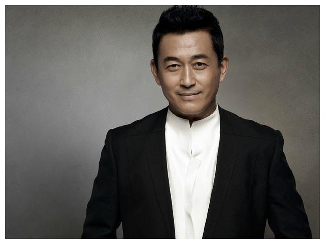 王志飞是一个低调的60后老干部,有着精湛的演技,却只专注于拍戏,可能