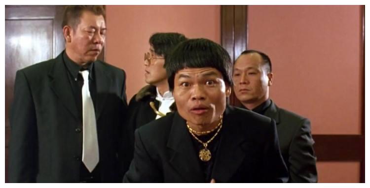 他是周星驰最丑配角,被前妻败光家产离婚,今感情生活丰富