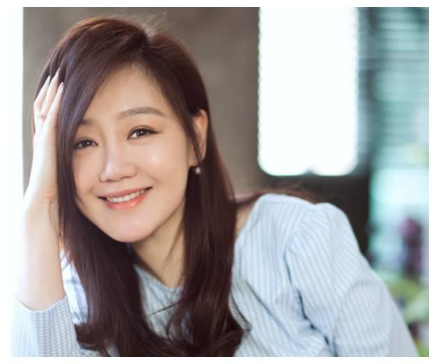 她被称为"胡歌最好前任"如今却出家礼佛|粉红女郎|胡歌|薛佳凝_新浪