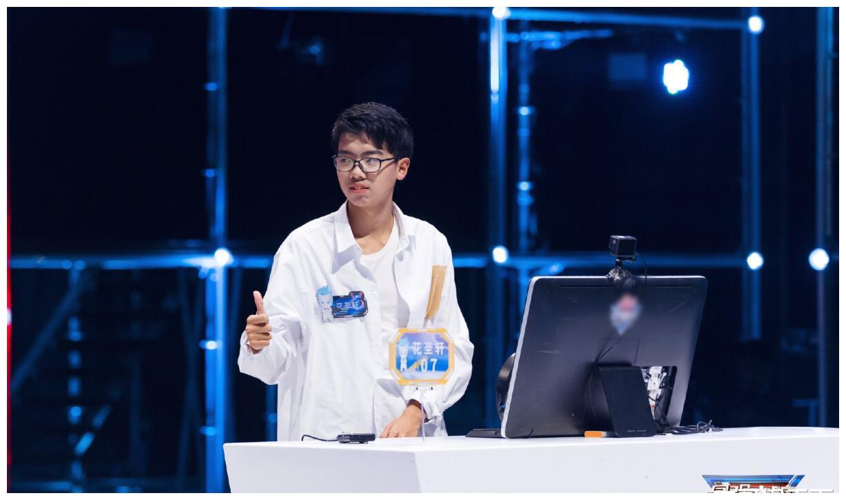 大脑因吴栋剑失误有了借口一语三图太嘚瑟观众却隔屏尴尬