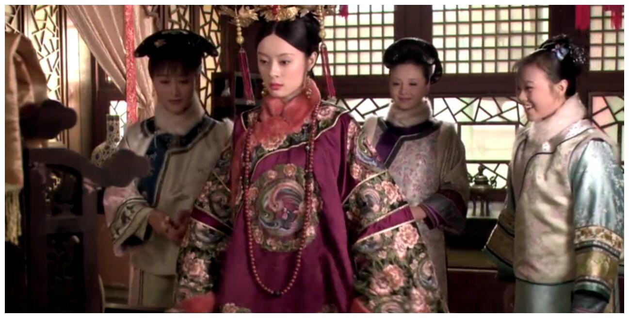 崔槿汐真的不记得纯元的衣服吗？害得甄嬛穿错衣服，彻底失宠休闲区蓝鸢梦想 - Www.slyday.coM