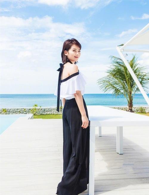 女人过了40岁要少穿打底裤,瞧刘涛这样穿,时髦优雅又显气质休闲区蓝鸢梦想 - Www.slyday.coM 女人过了40岁要少穿打底裤,瞧刘涛这样穿,时髦优雅又显气质休闲区蓝鸢梦想 - Www.slyday.coM