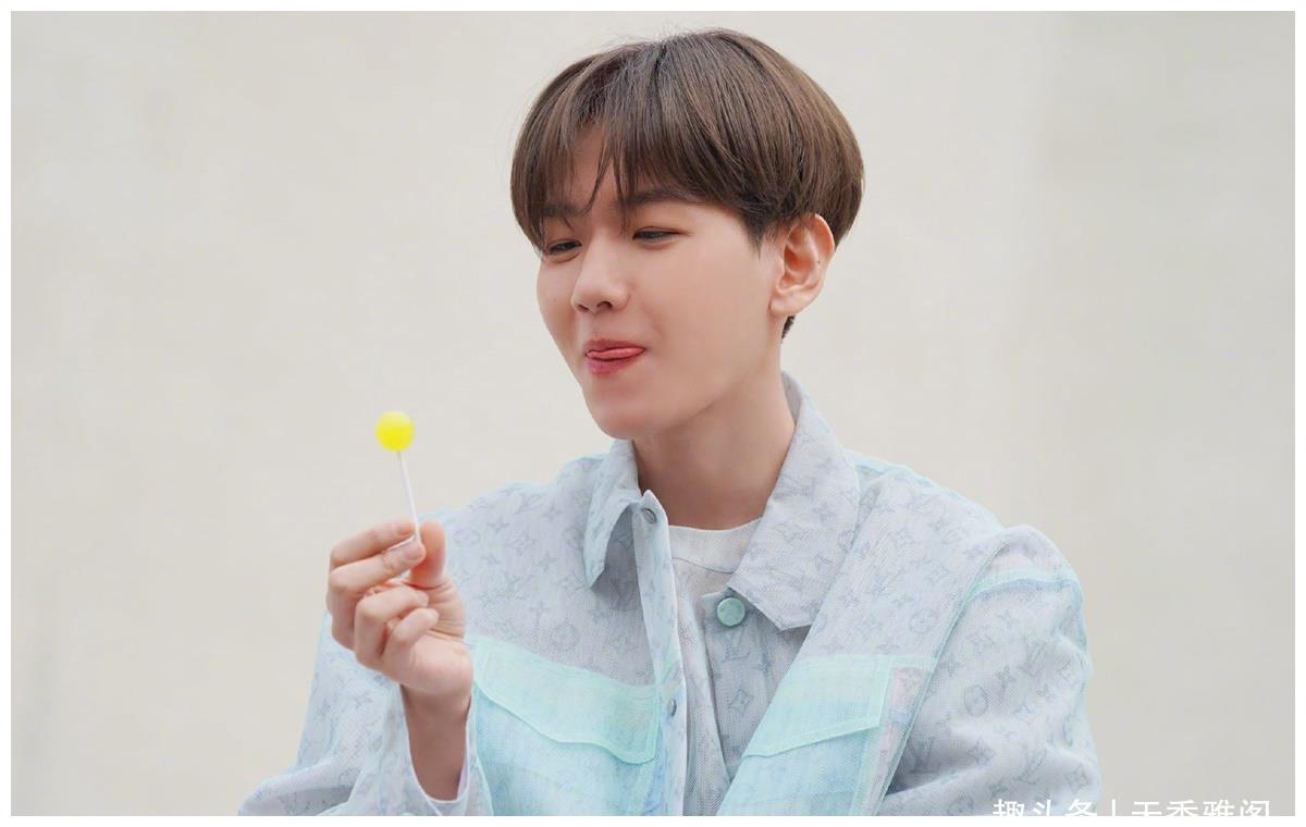 lucas开玩笑边伯贤对身体进行羞辱网友意见相左引争议