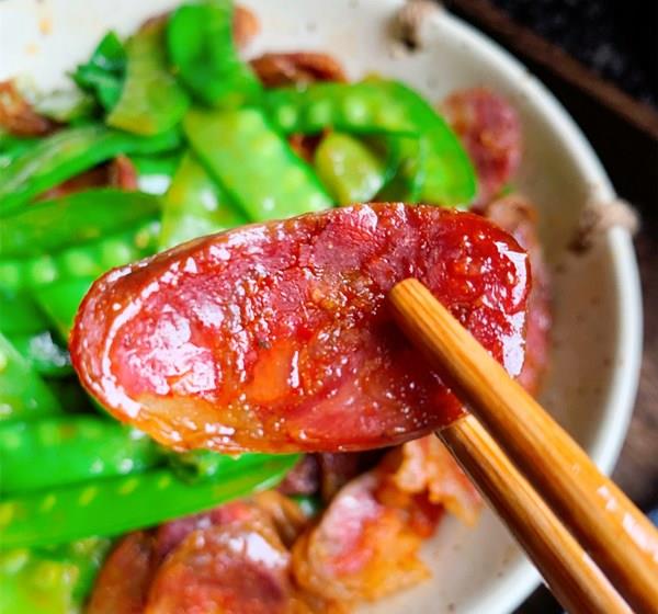 炒腊肠时万万不能直接炒少了这1步难怪不香不入味还很硬