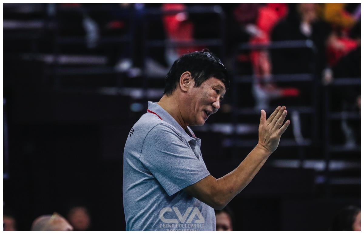 专访女排名帅方岩:队员可以和教练有矛盾 但绝不允许有负能量